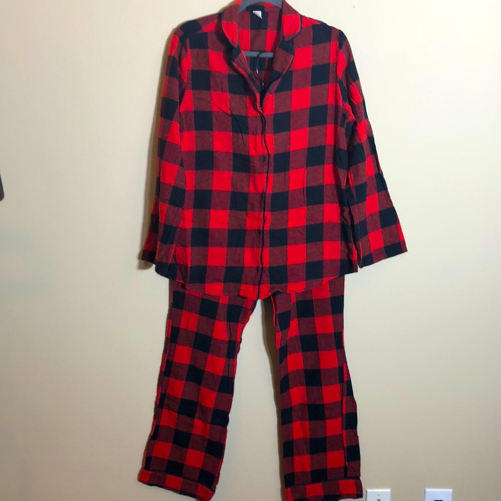 Old Navy Buffalo Plaid Pajama Set